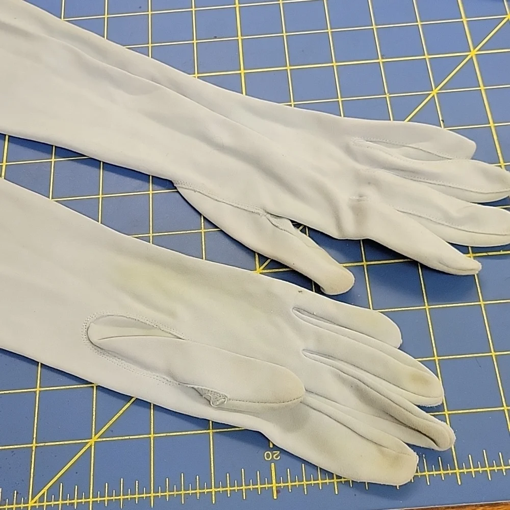 Vintage Pale Blue Ladies Long Gloves 26